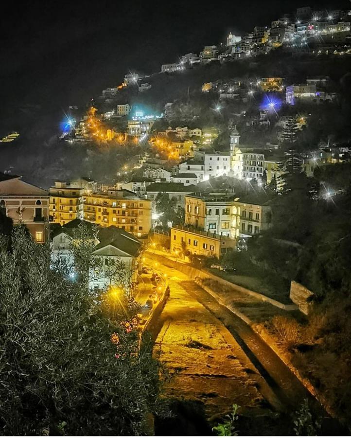 Vietri Aretusa Resort Amalfi Coast מראה חיצוני תמונה